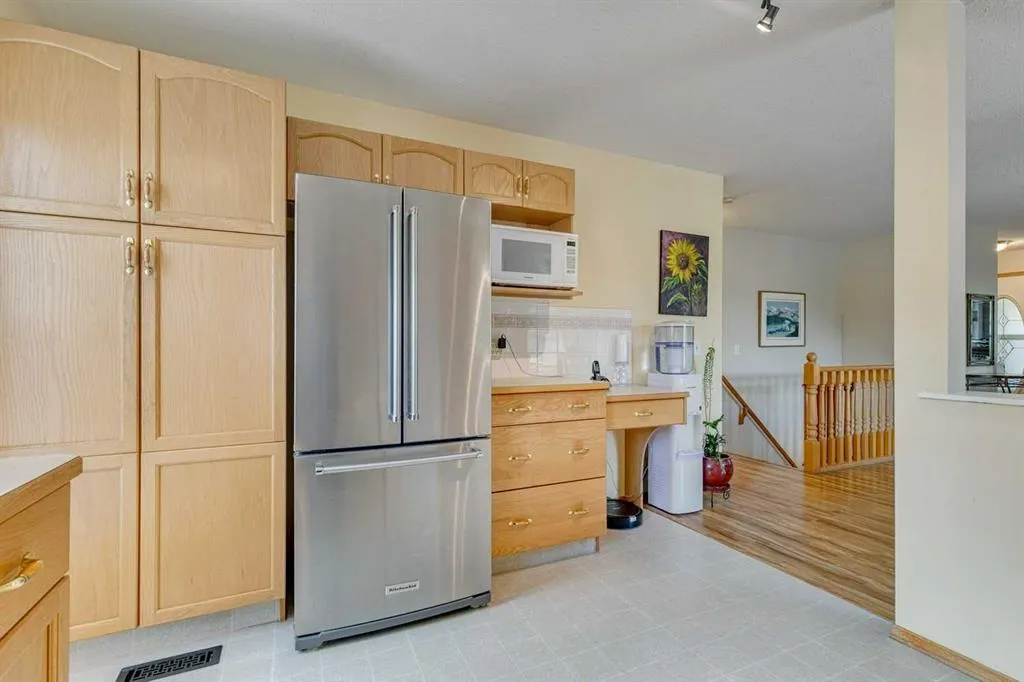 4 Dovista Court SE