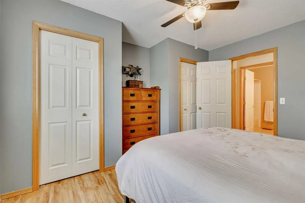 4 Dovista Court SE
