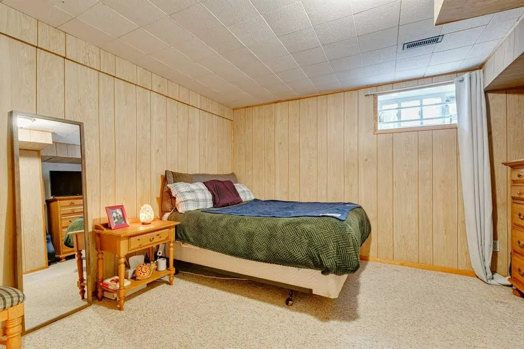 4 Dovista Court SE