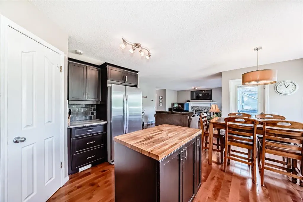 6 Gleneagles Close