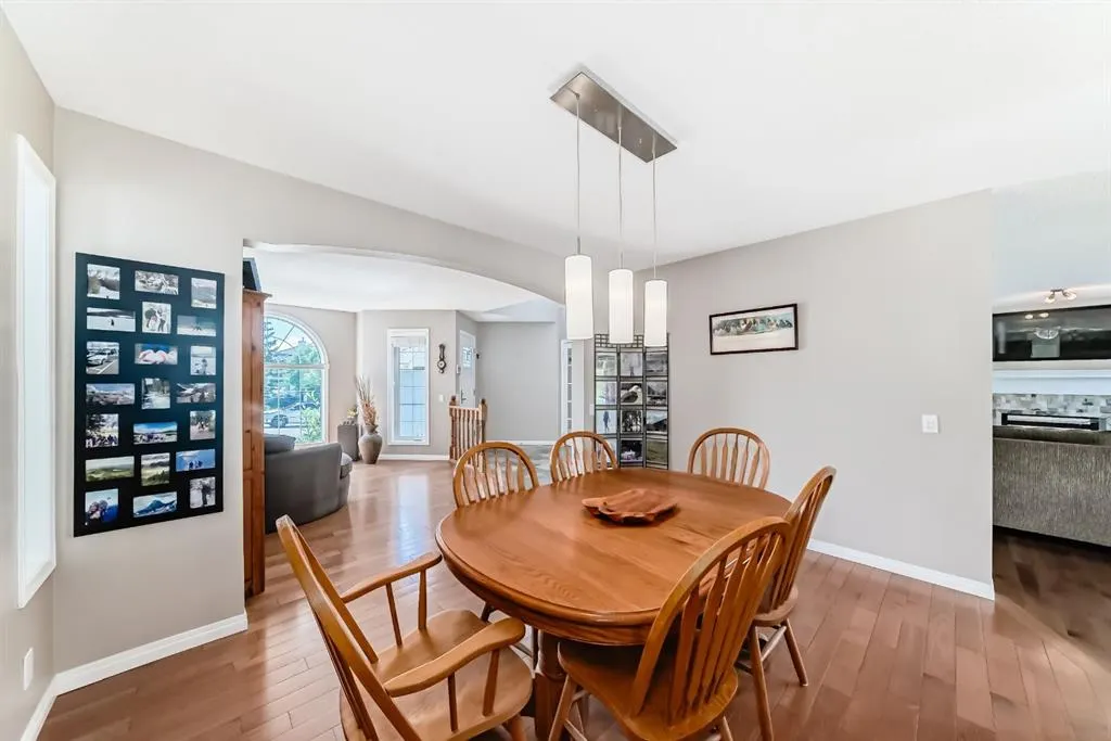 6 Gleneagles Close