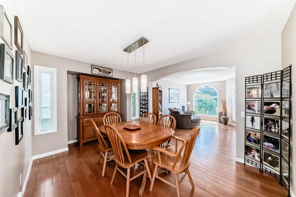 6 Gleneagles Close