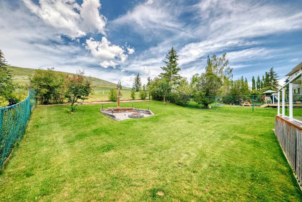 6 Gleneagles Close