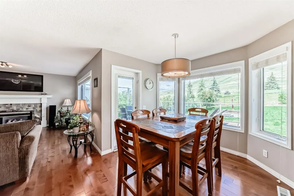 6 Gleneagles Close