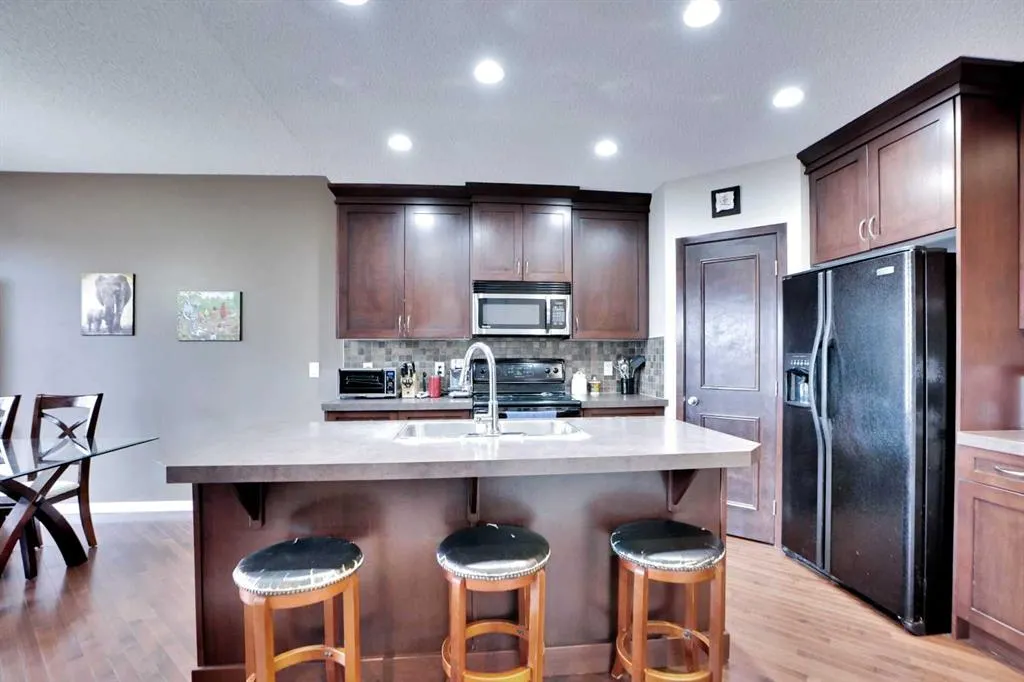 152 New Brighton Landing SE