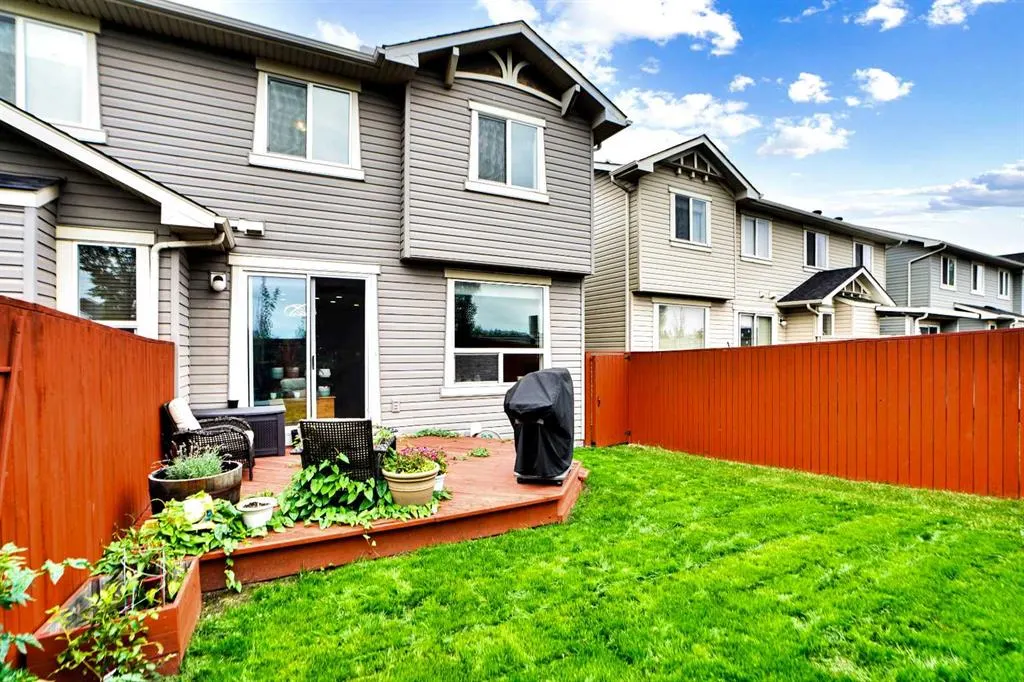 152 New Brighton Landing SE