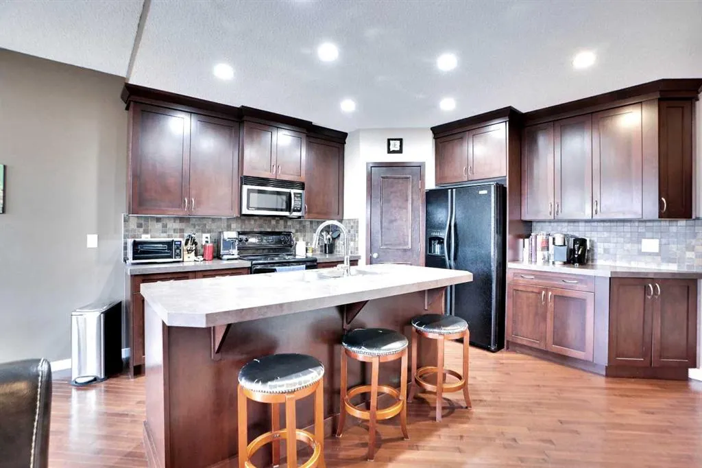 152 New Brighton Landing SE