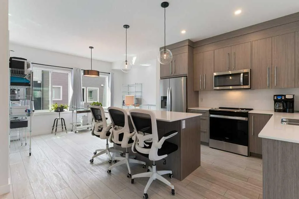 280 Chelsea Road, #2204