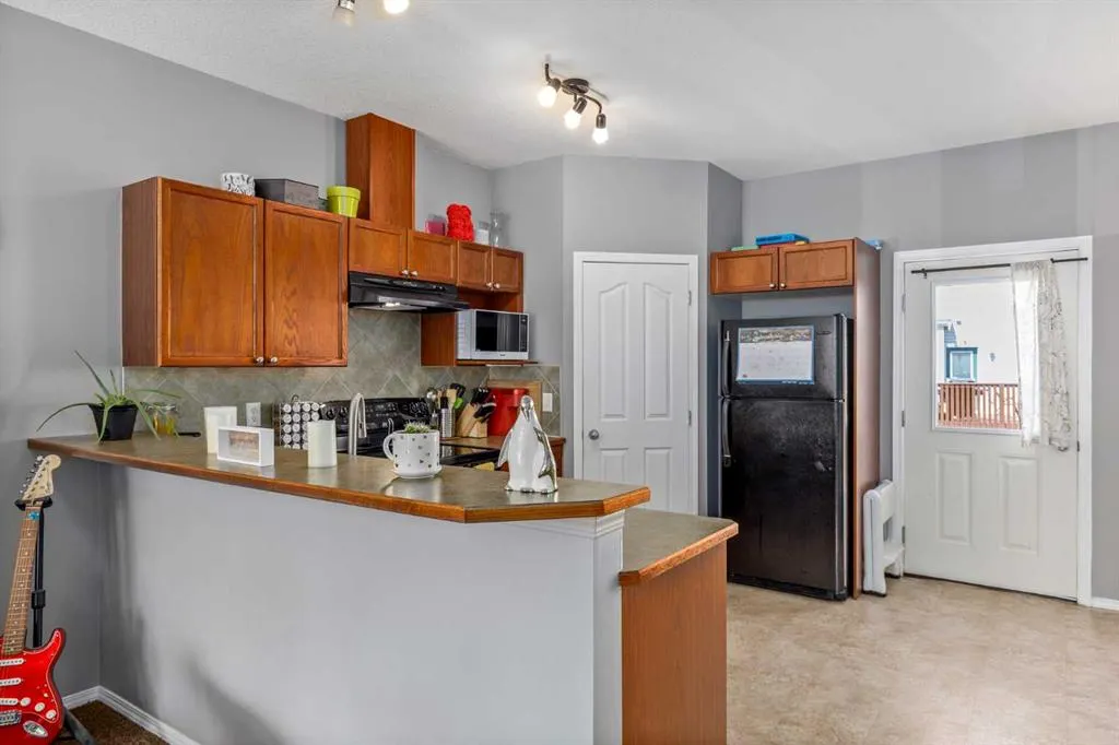 703 Luxstone Square SW, #1303