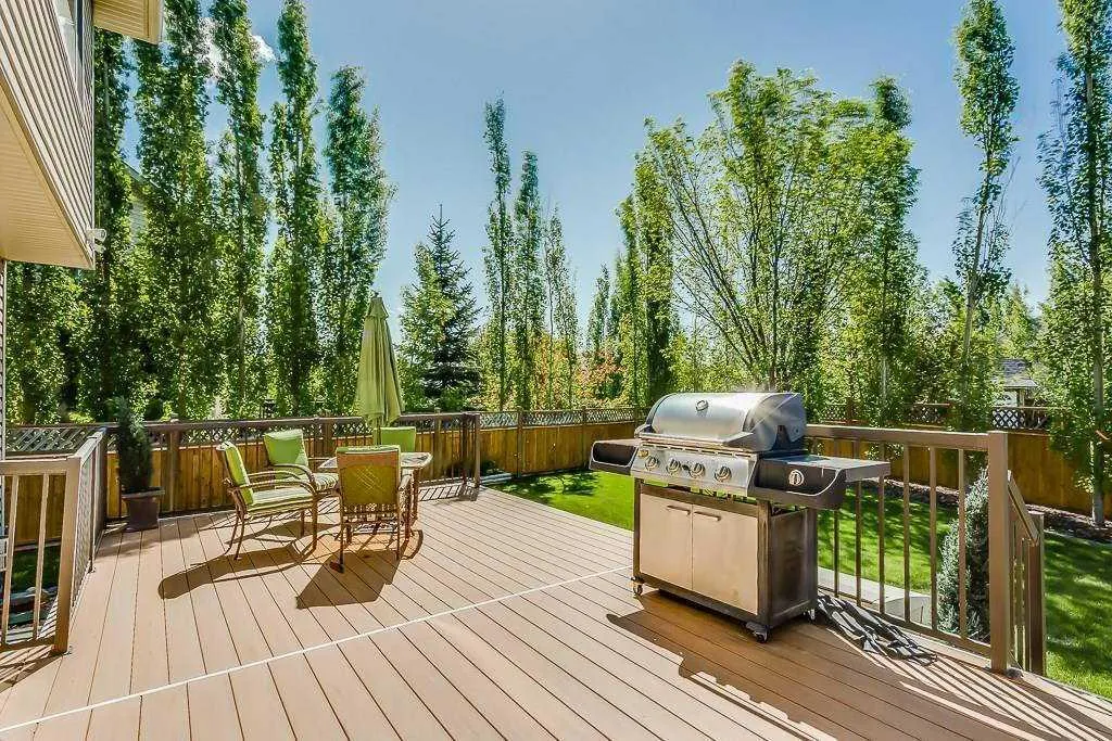 249 West Lakeview Place