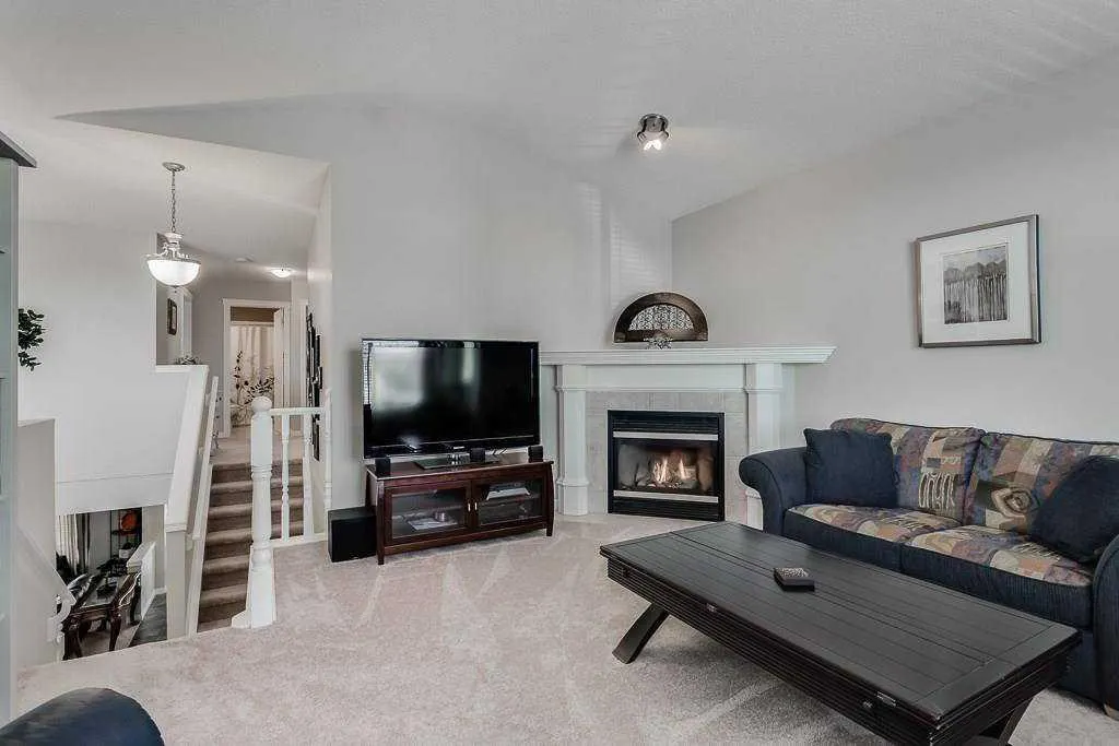 249 West Lakeview Place