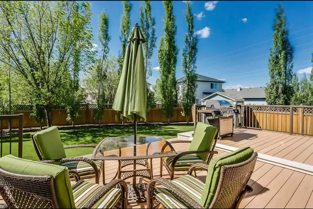249 West Lakeview Place