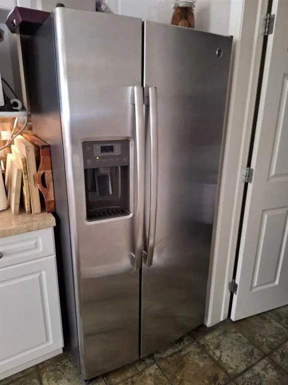 249 West Lakeview Place