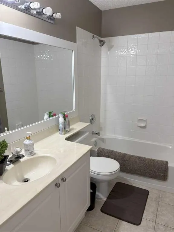 249 West Lakeview Place