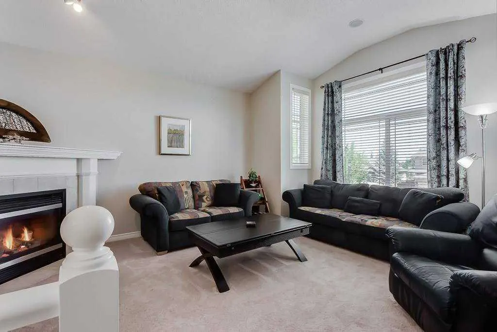 249 West Lakeview Place