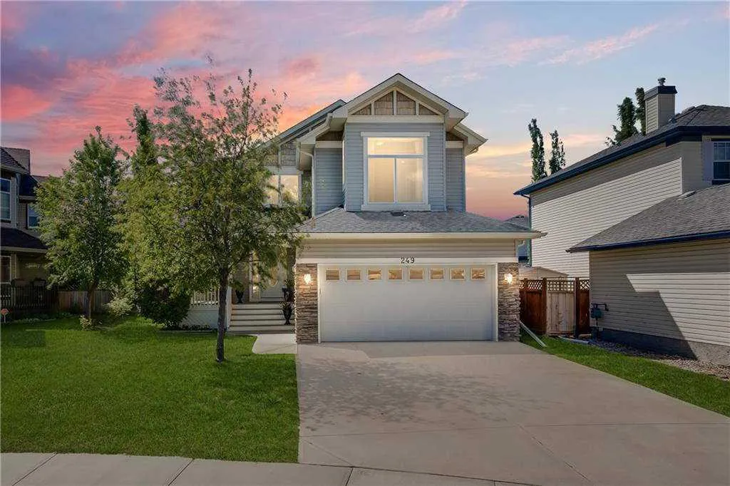 249 West Lakeview Place