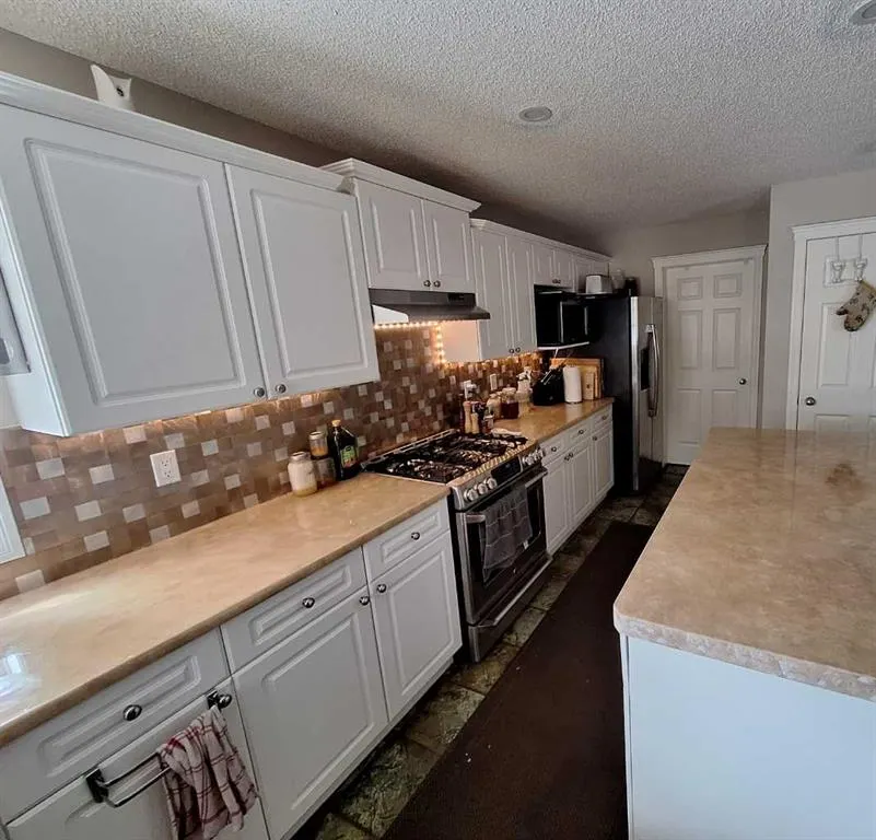 249 West Lakeview Place