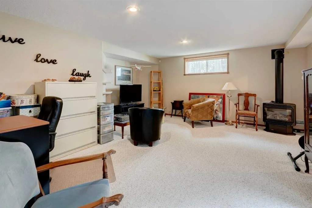 12 Bow Way