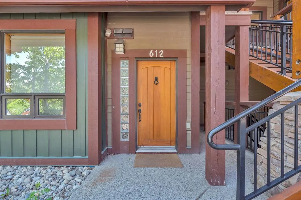 107 Armstrong Place, #612