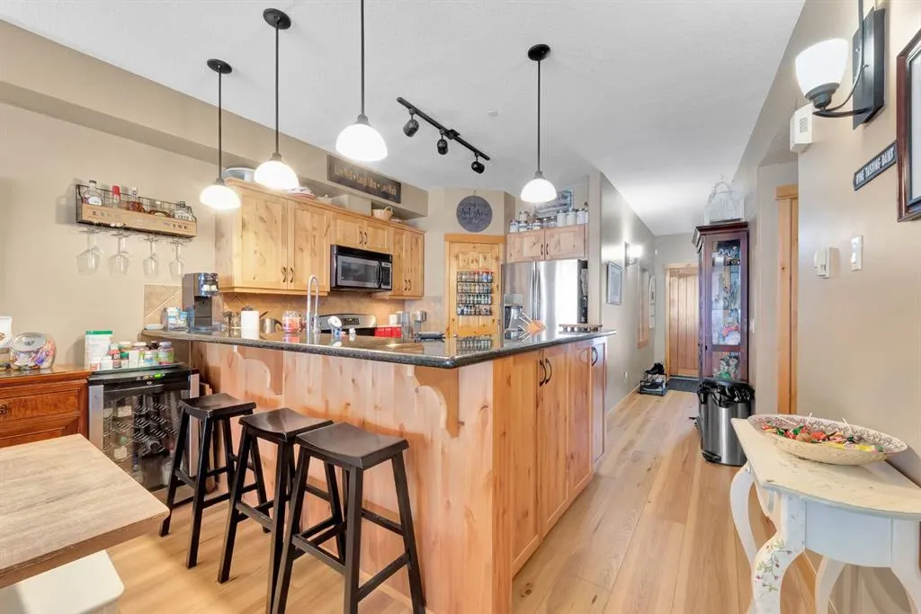 107 Armstrong Place, #612