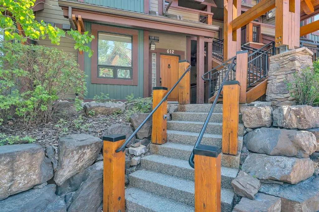 107 Armstrong Place, #612