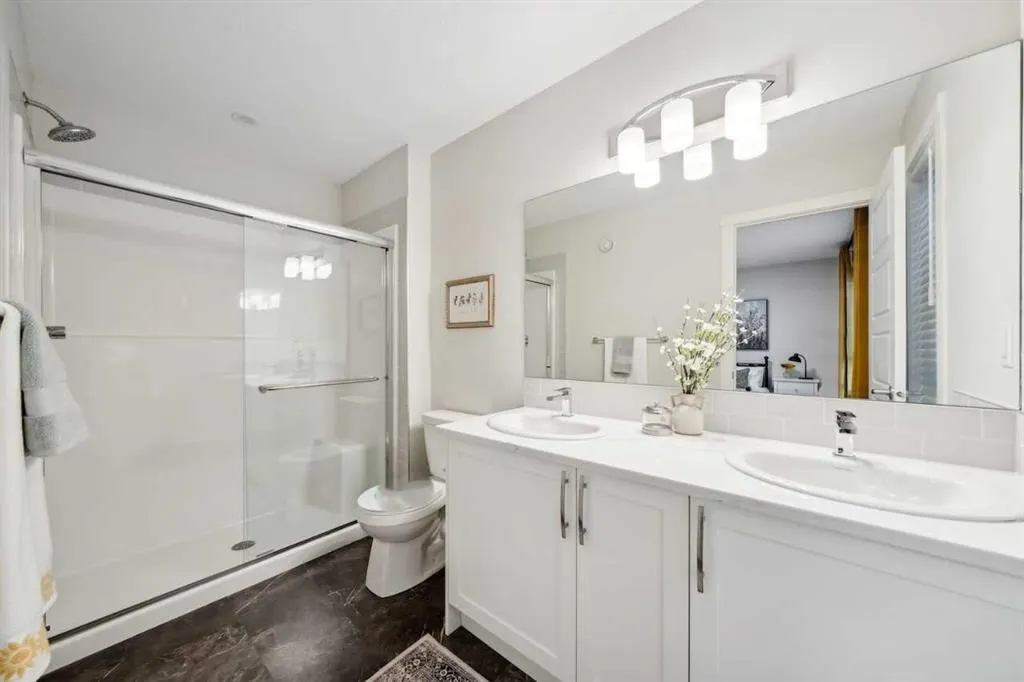 218 Vantage Drive