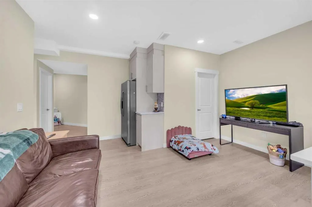 3 Sunset Court