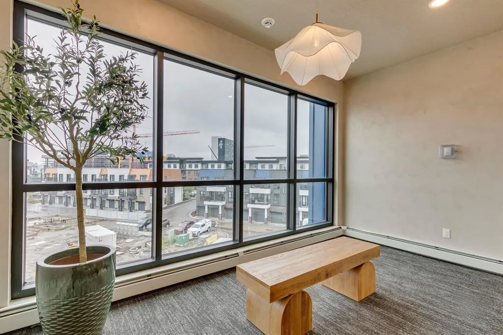 4270 Norford Avenue NW, #1412