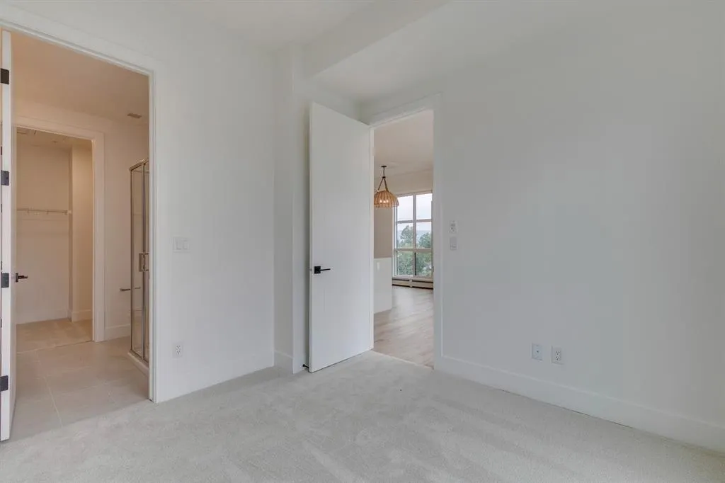 4270 Norford Avenue NW, #1412