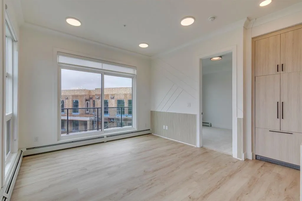 4270 Norford Avenue NW, #1412