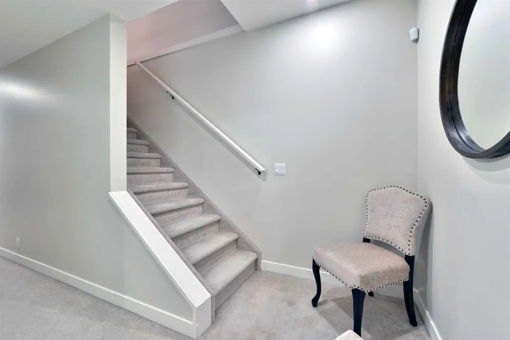 2508 17 Street SE