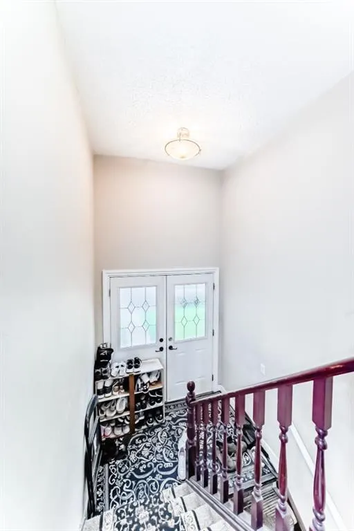 16 Falworth Place NE