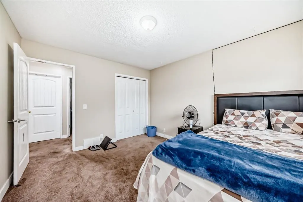 16 Falworth Place NE