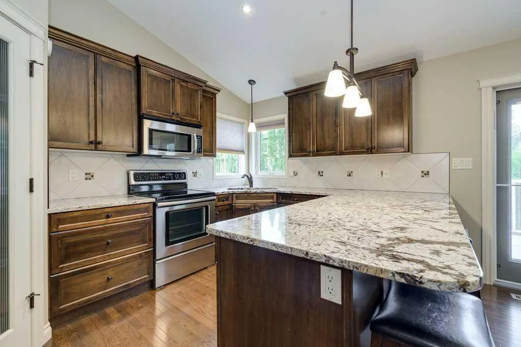 60 Sutherland Close