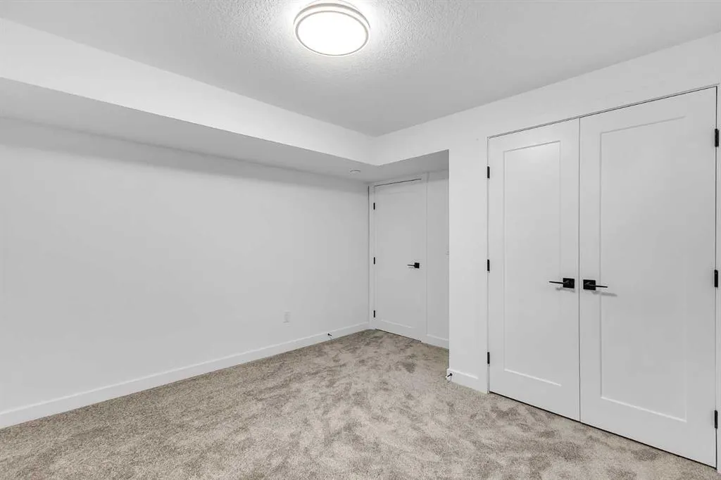 119 Macewan Glen Way NW