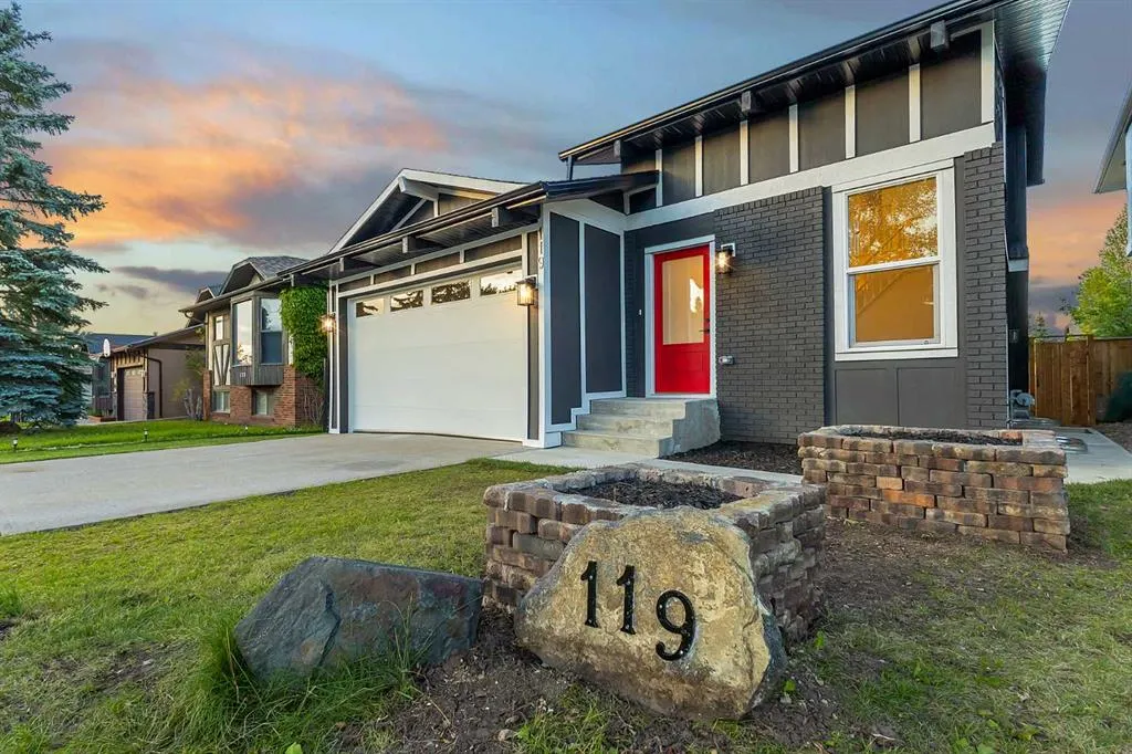 119 Macewan Glen Way NW
