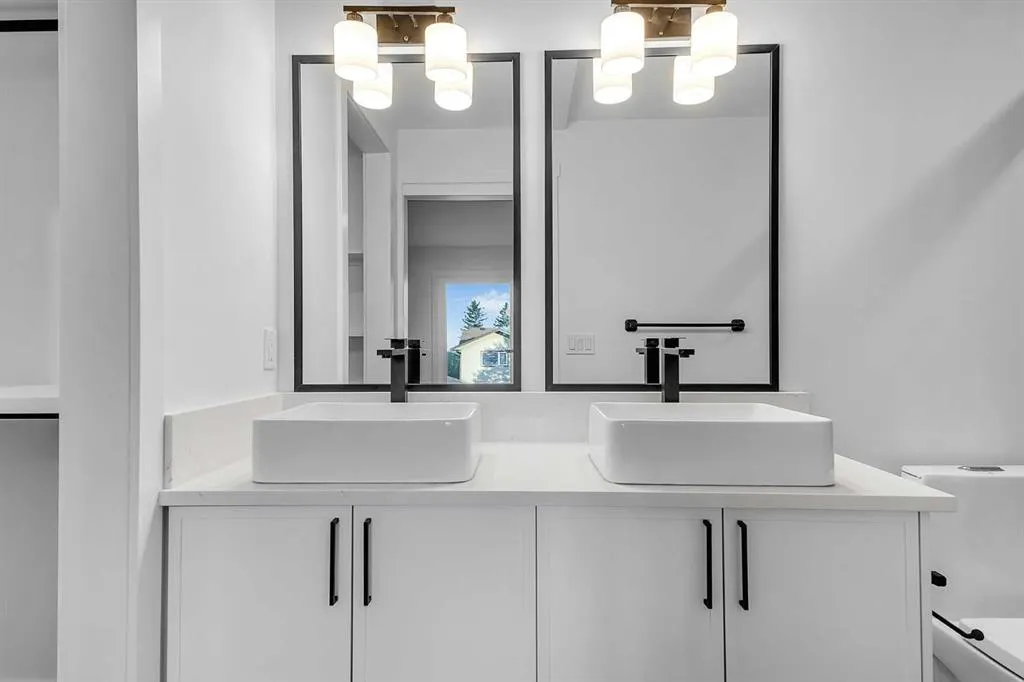 119 Macewan Glen Way NW