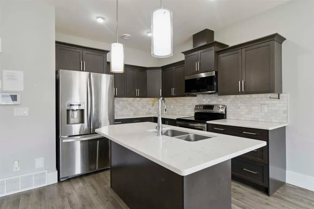 106 Athabasca Crescent