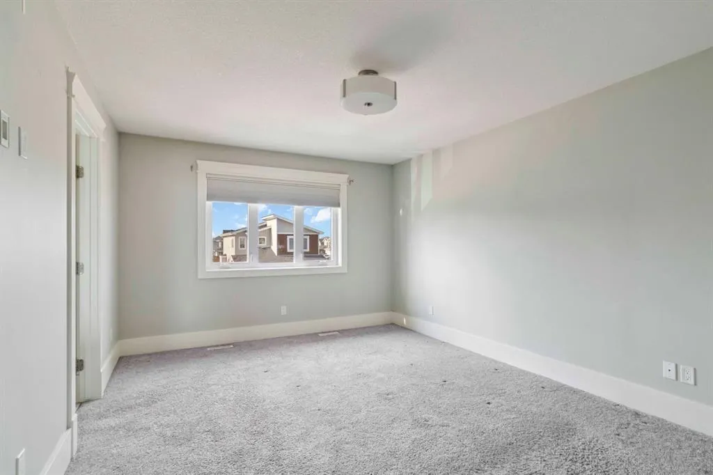 106 Athabasca Crescent