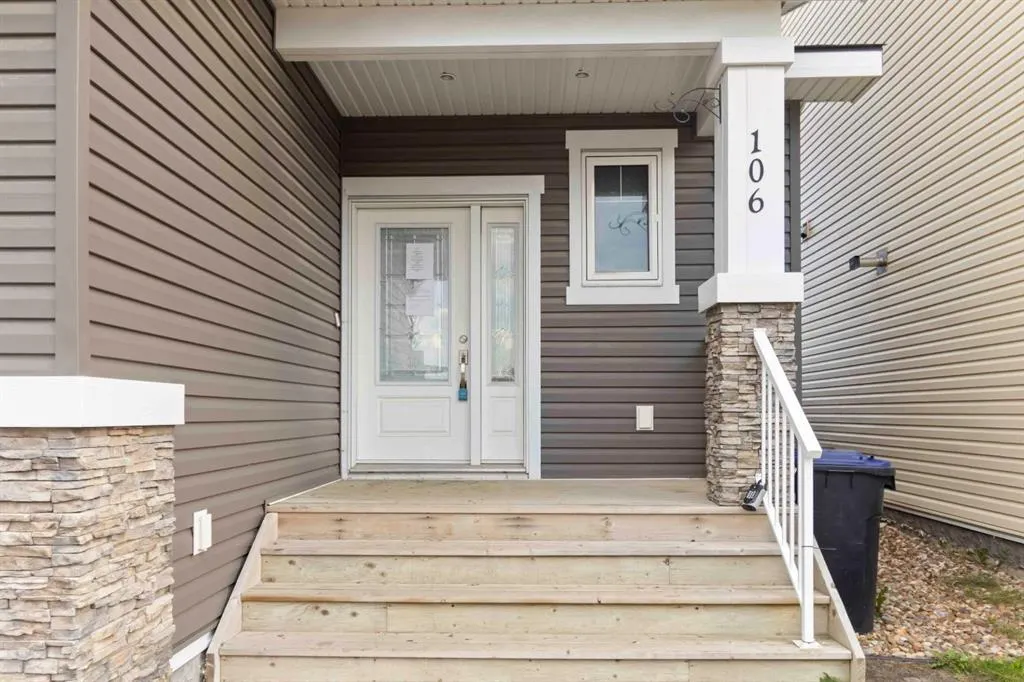 106 Athabasca Crescent