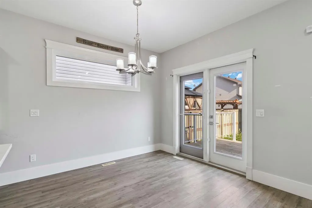 106 Athabasca Crescent