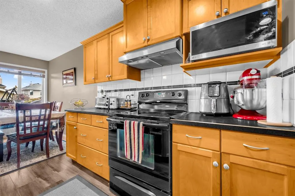 81 Covewood Green NE