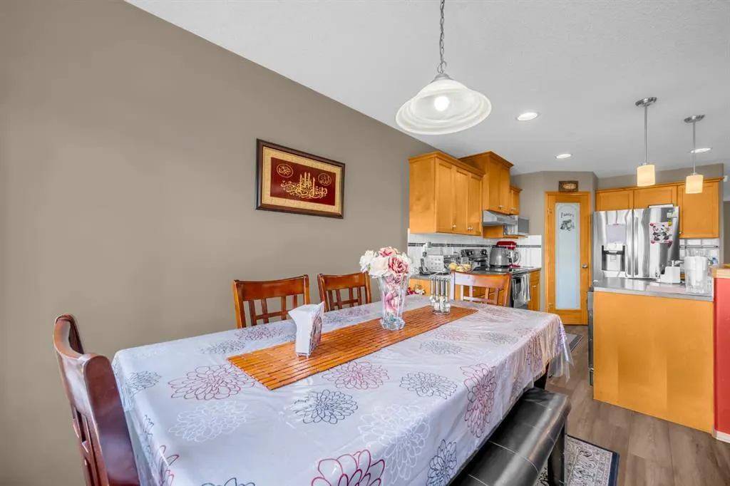 81 Covewood Green NE
