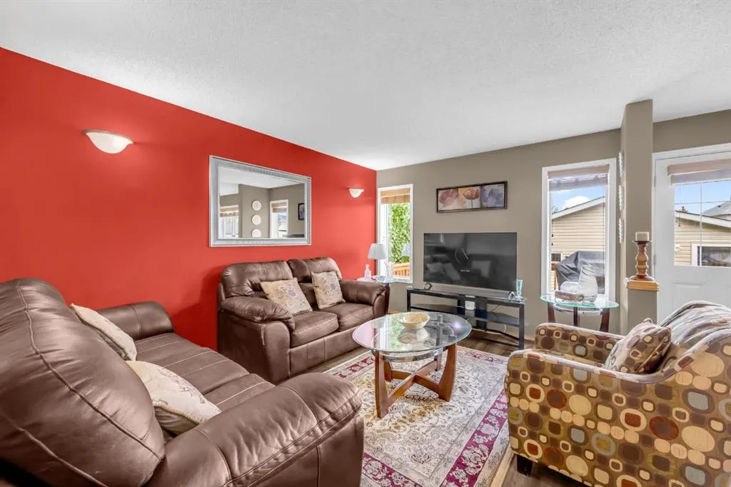 81 Covewood Green NE