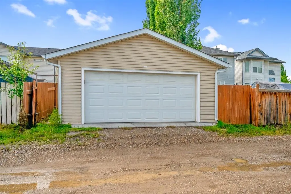 81 Covewood Green NE