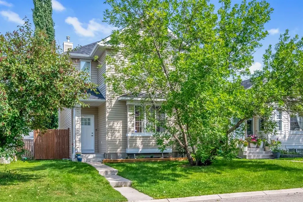 81 Covewood Green NE