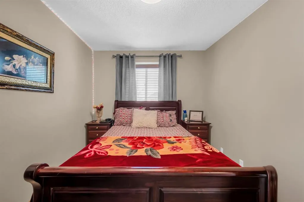 81 Covewood Green NE