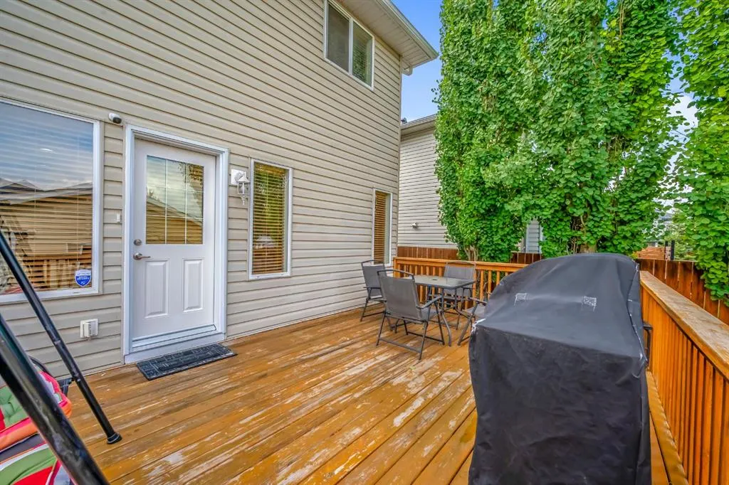 81 Covewood Green NE