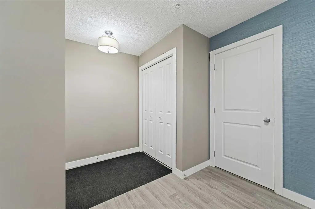 403 Mackenzie Way SW, #8113