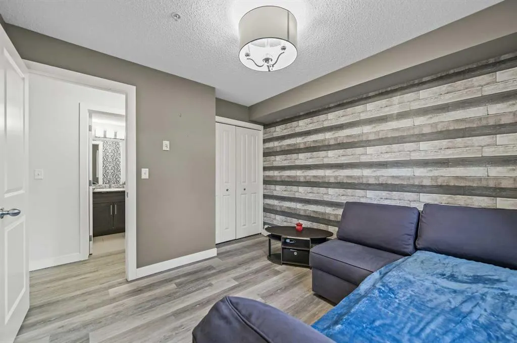 403 Mackenzie Way SW, #8113